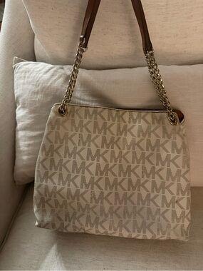 Michael Kors Cream/Tan Signature MK Logo Shoulder Bag with Gold Chain